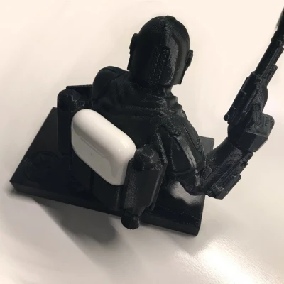 Bộ sạc Airpods chuyên nghiệp của Mandalorian