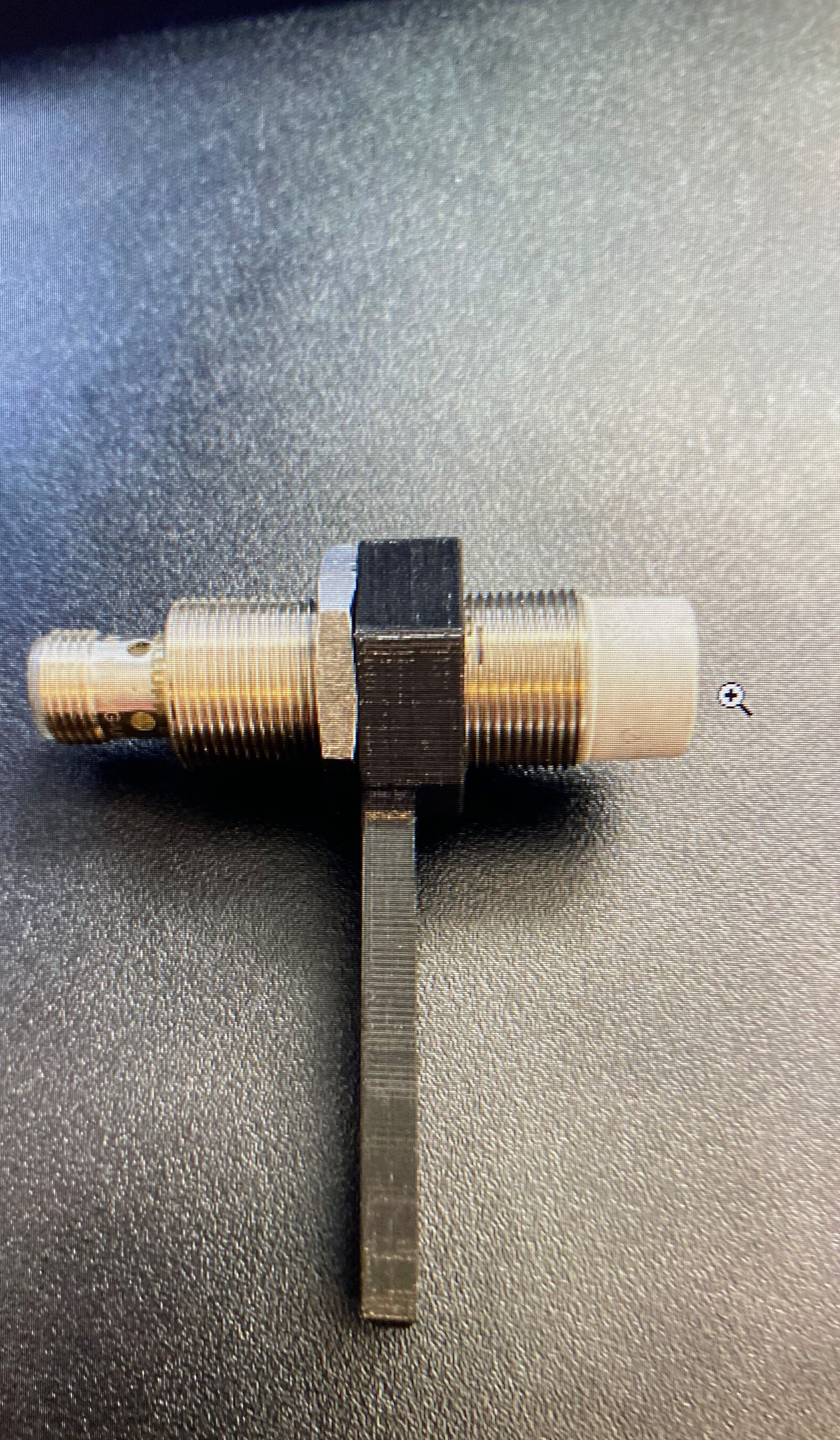 Đai Ốc Chặn Đầu Dò Tiệm Cận