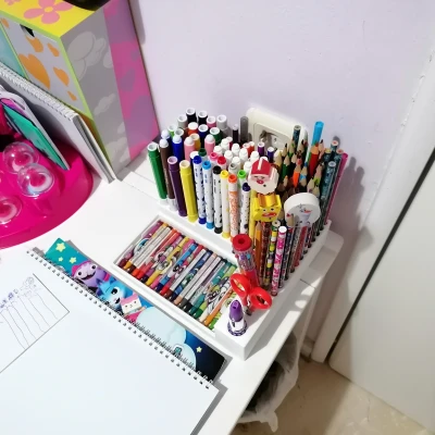 Kệ Đựng Bút Marker Cho Bé