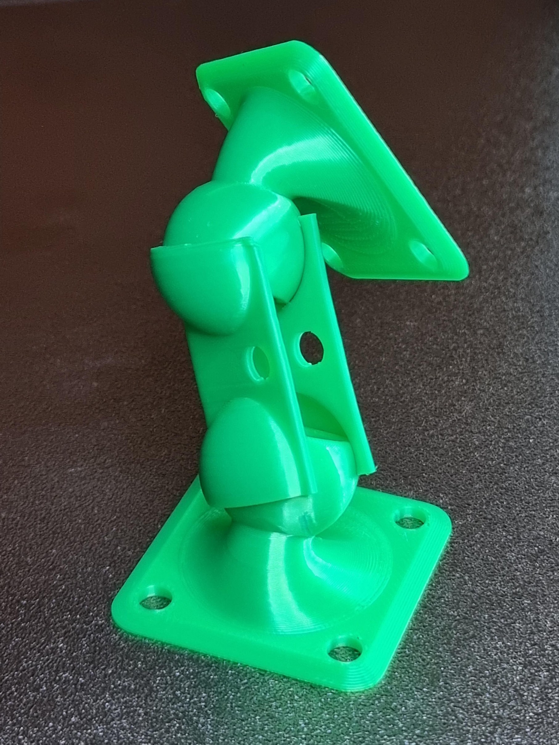 Thêm một khớp cầu đa năng nữa