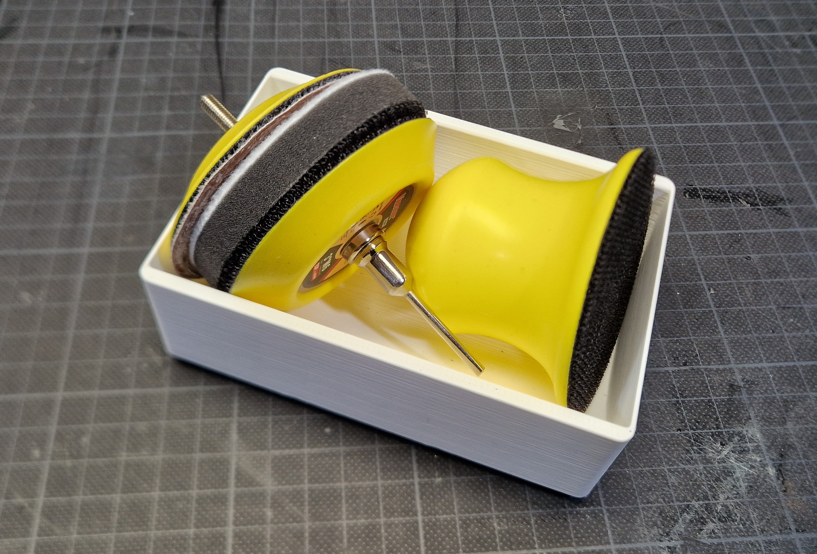 Hộp đựng Gridfinity cho miếng dán nhám 3 inch (không xếp chồng)