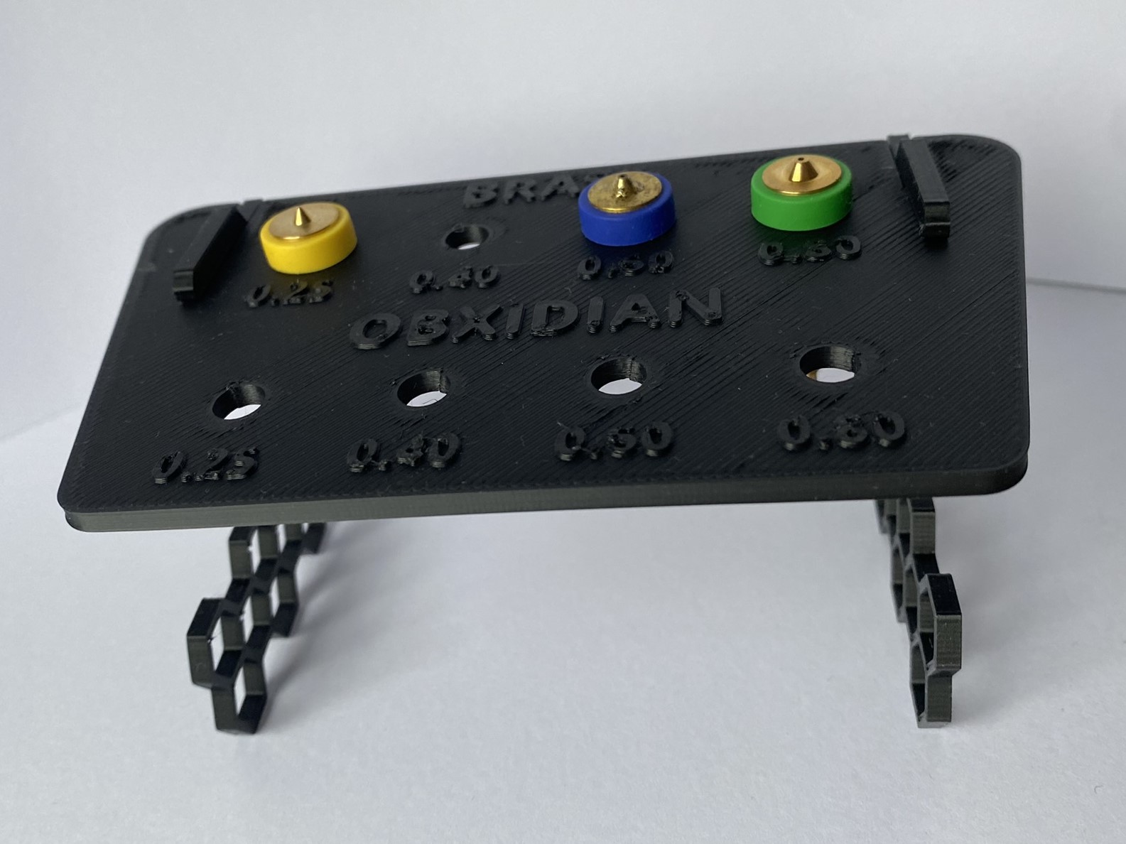 Chân Đế Giữ Đầu Phun Revo (Đồng Thau & ObXidian)