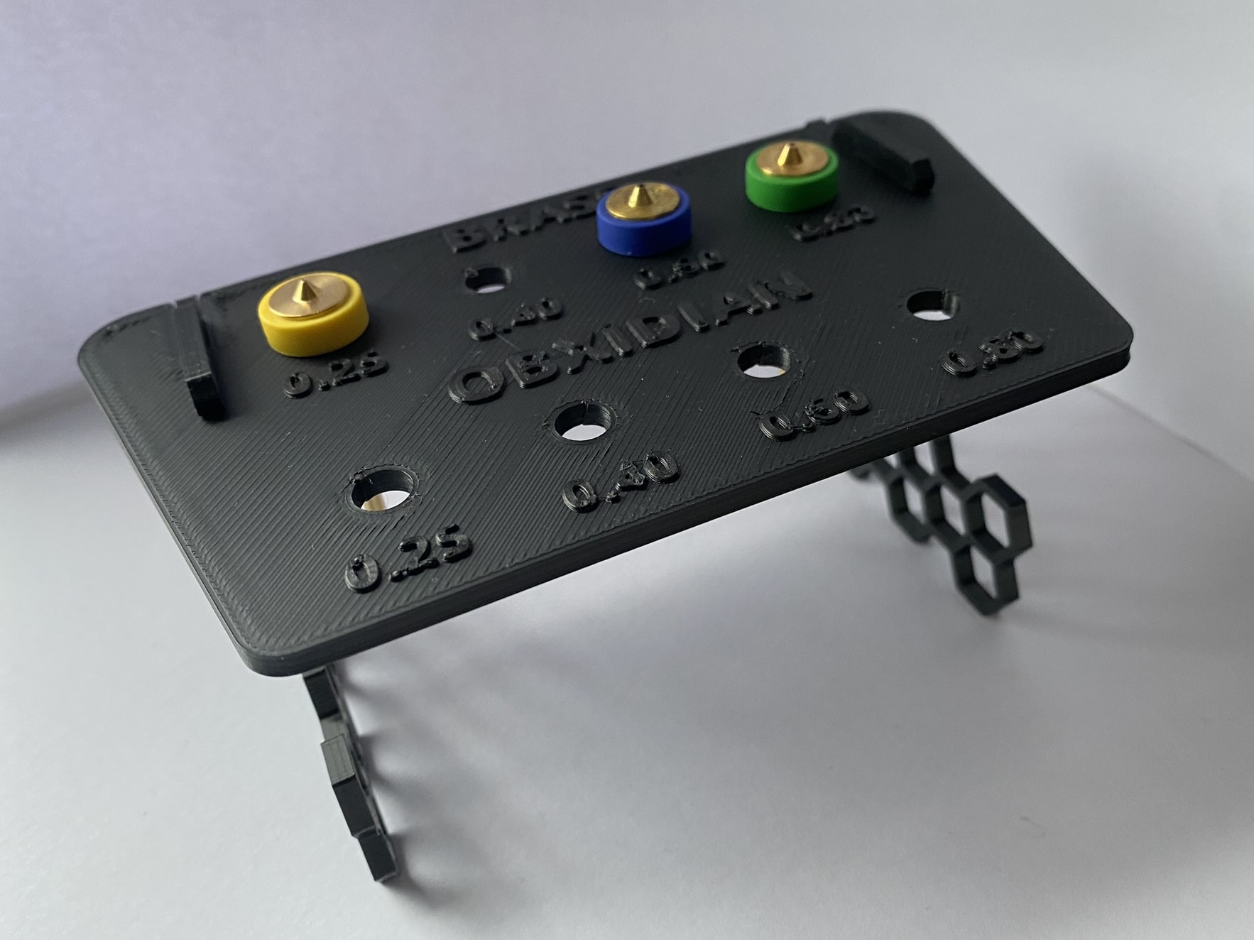 Chân Đế Giữ Đầu Phun Revo (Đồng Thau & ObXidian)