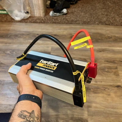 Chụp Ống Dây Cho Máy Biến Tần EverStart Maxx 1500W