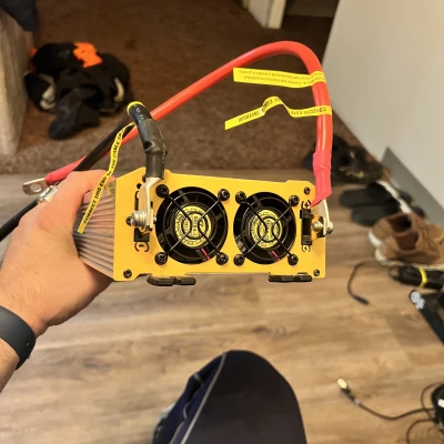 Chụp Ống Dây Cho Máy Biến Tần EverStart Maxx 1500W