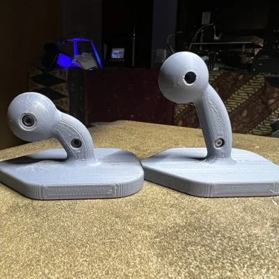 Giá Đỡ Điện Thoại Tripod Kiêm Sạc Magsafe (Remix)