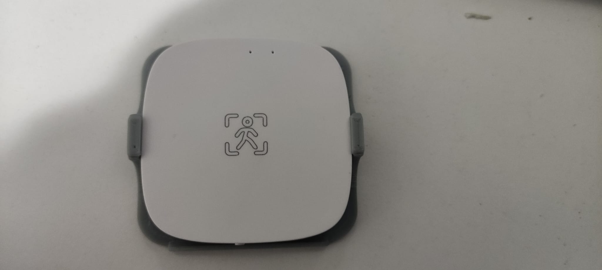 Giá Treo Tường Cảm Biến Chuyển Động Hiện Diện Con Người MmWave