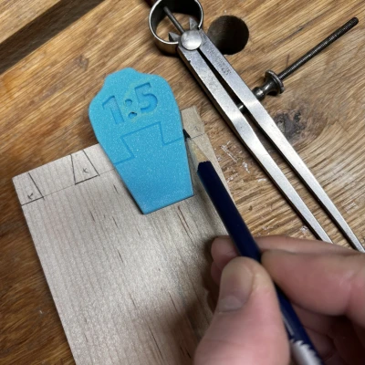 Bộ Dưỡng Đánh Dấu Đuôi Câu - Dày và Mở Rộng