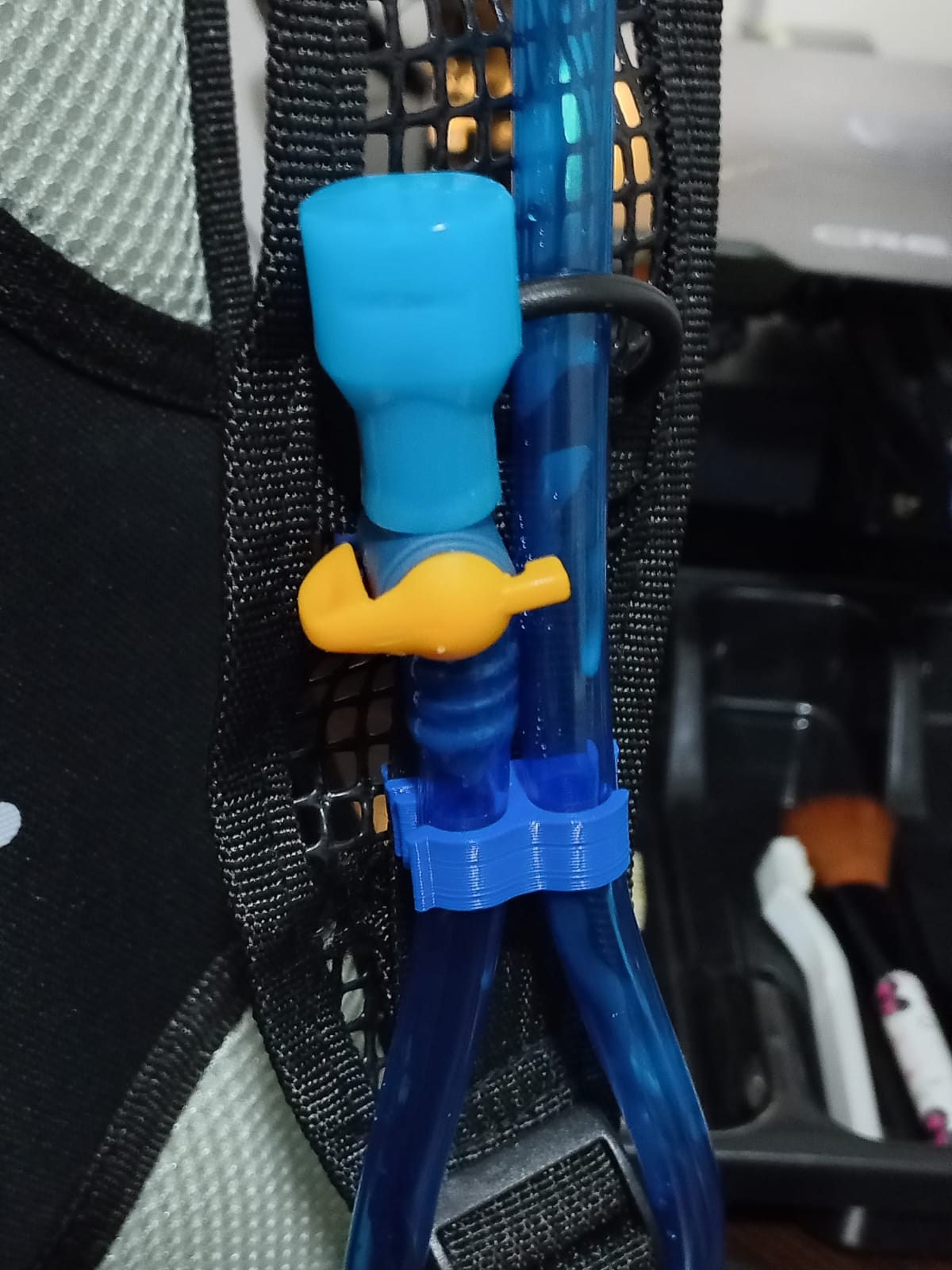 Cái Kẹp Giữ Ống Nước