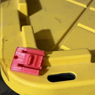 Kẹp Khóa Thùng Đựng Đồ