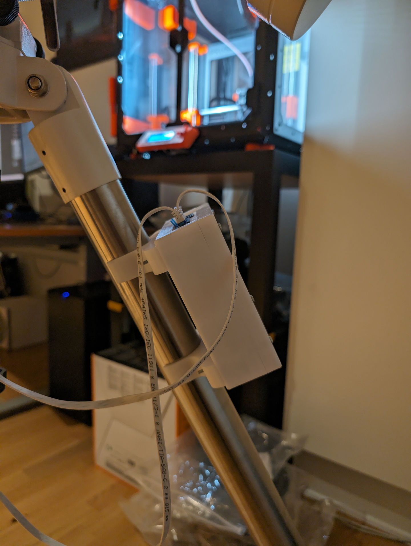 Hộp OnStep MaxSTM3.6 Gắn Trên Giá Đỡ EQ5