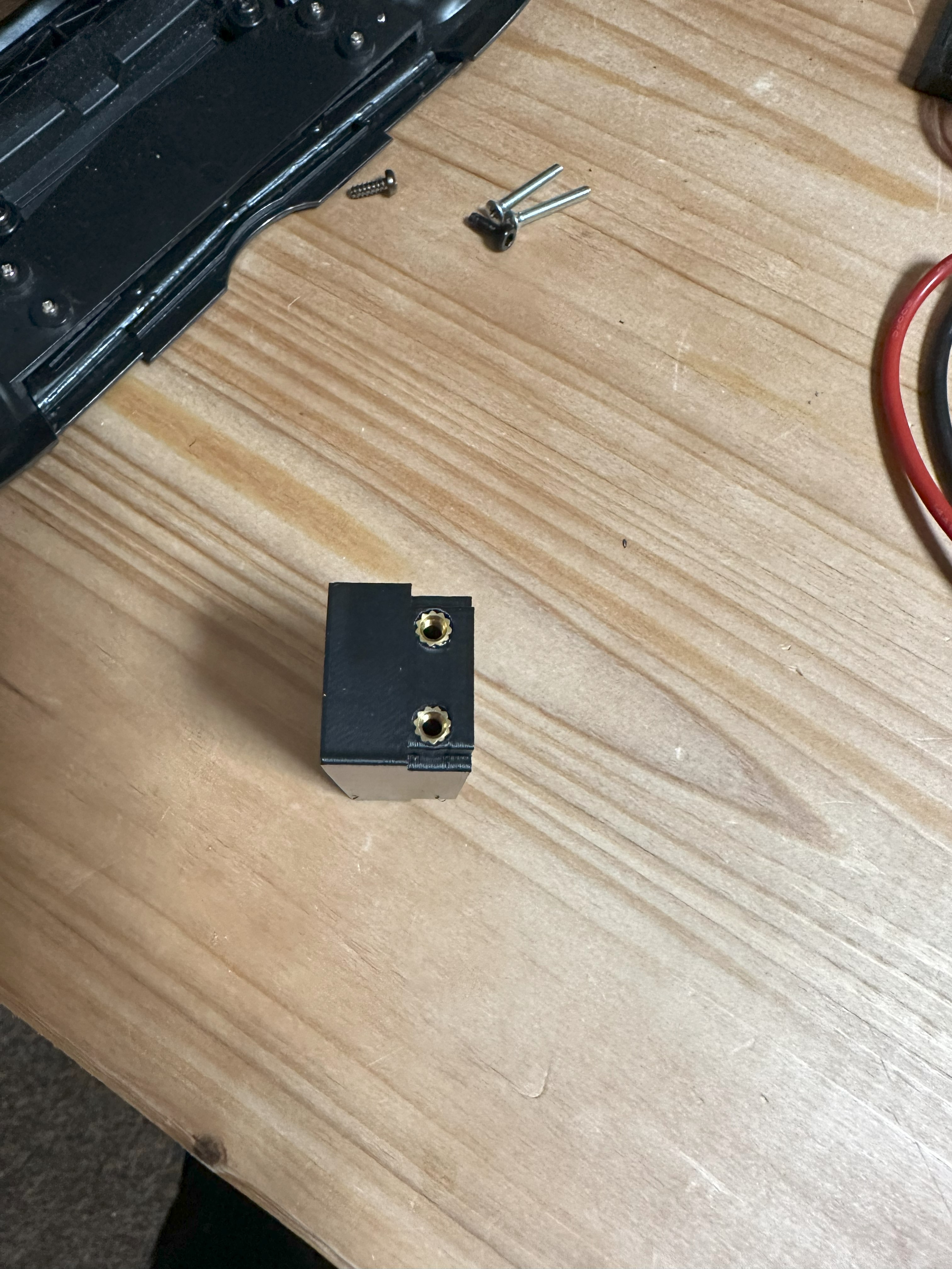 Pát Cabin Xe Tải Tamiya MB Actros (Sửa Lỗi Ren)