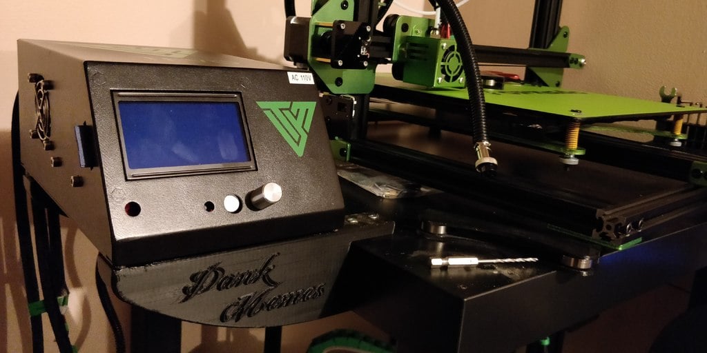 Người giữ hộp điều khiển Tornado Tornado