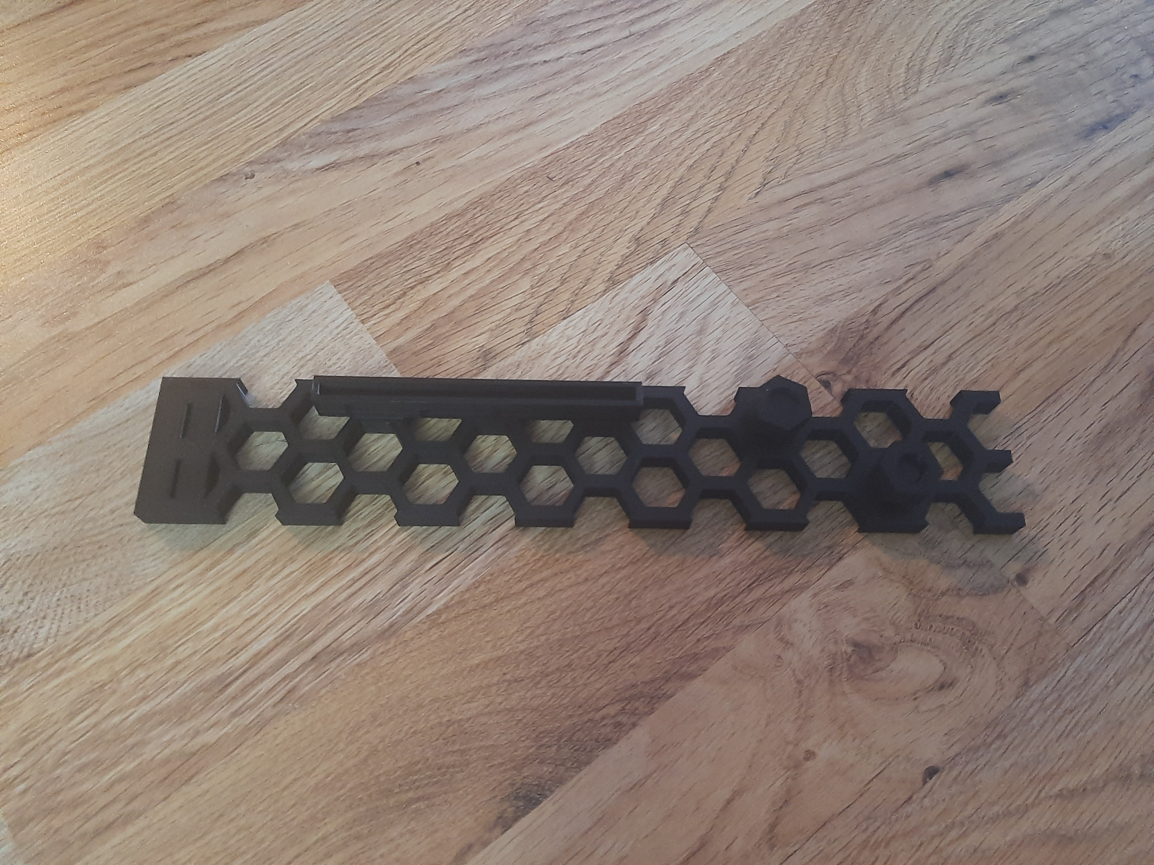 Chân Đế GPU Vít và Đai Ốc