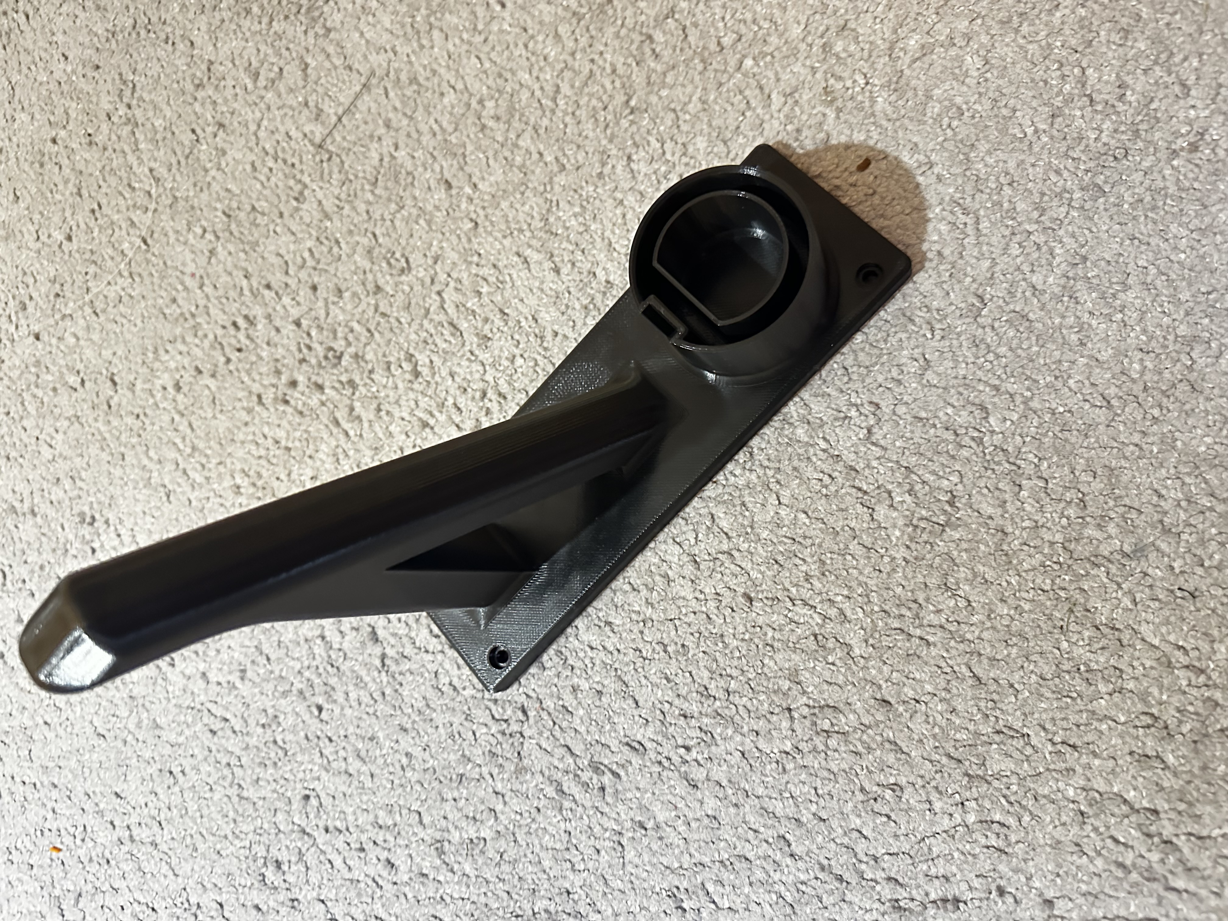 Giá Treo Phích Cắm và Dây Sạc Xe Điện