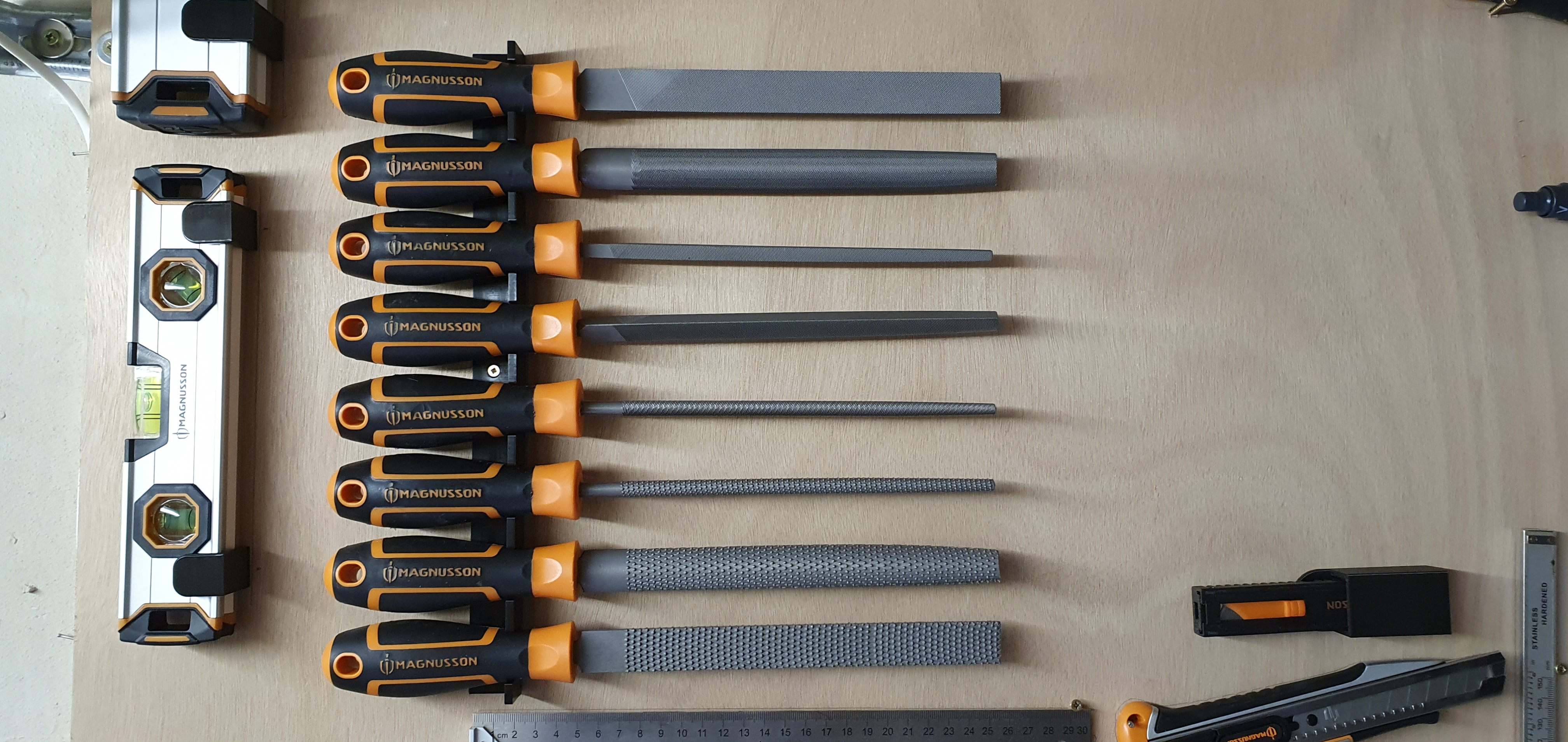 CHÂN ĐỠ FILE MAGNUSSON