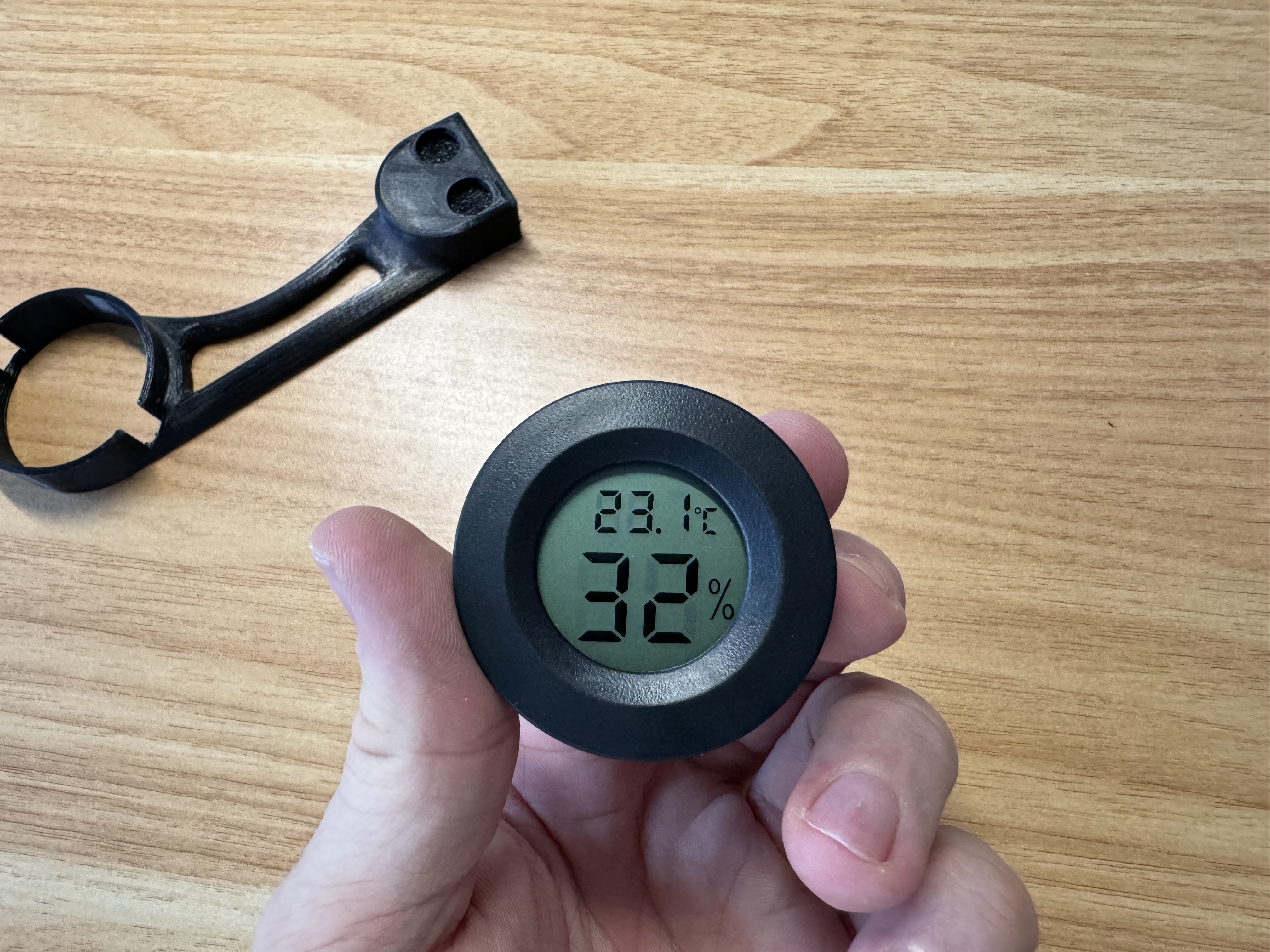 Giá đỡ máy đo độ ẩm đa năng có nam châm