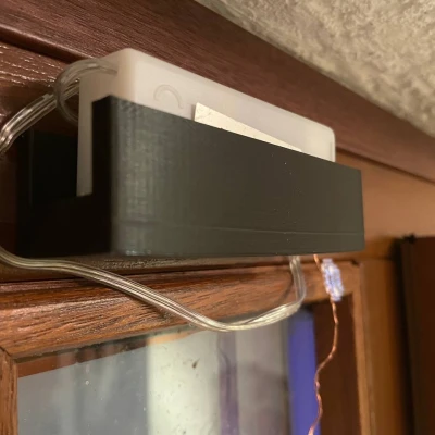 Đế giữ hộp pin đèn LED dây trang trí