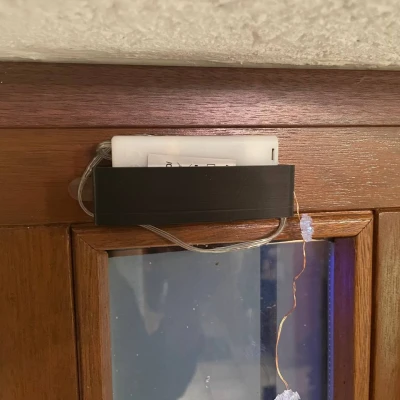 Đế giữ hộp pin đèn LED dây trang trí