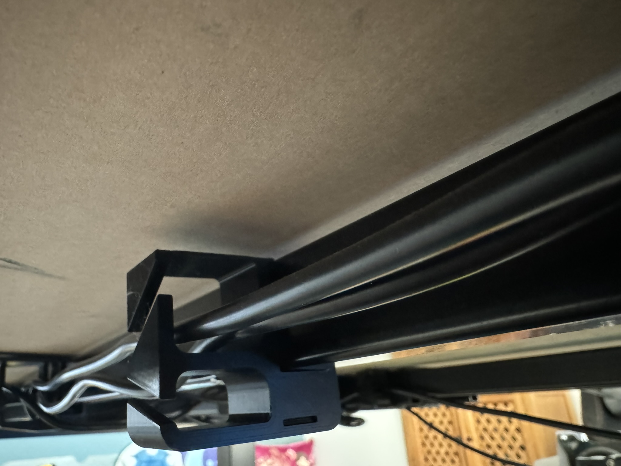 Kẹp Quản Lý Dây Cáp Flexispot