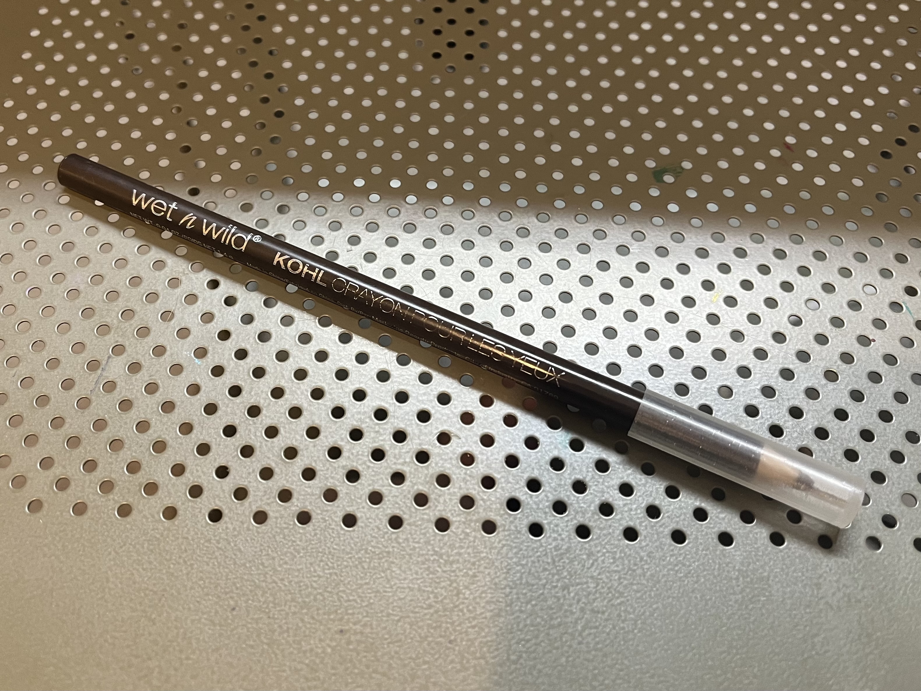 Nắp Bút Chì Kẻ Mắt Wet n Wild