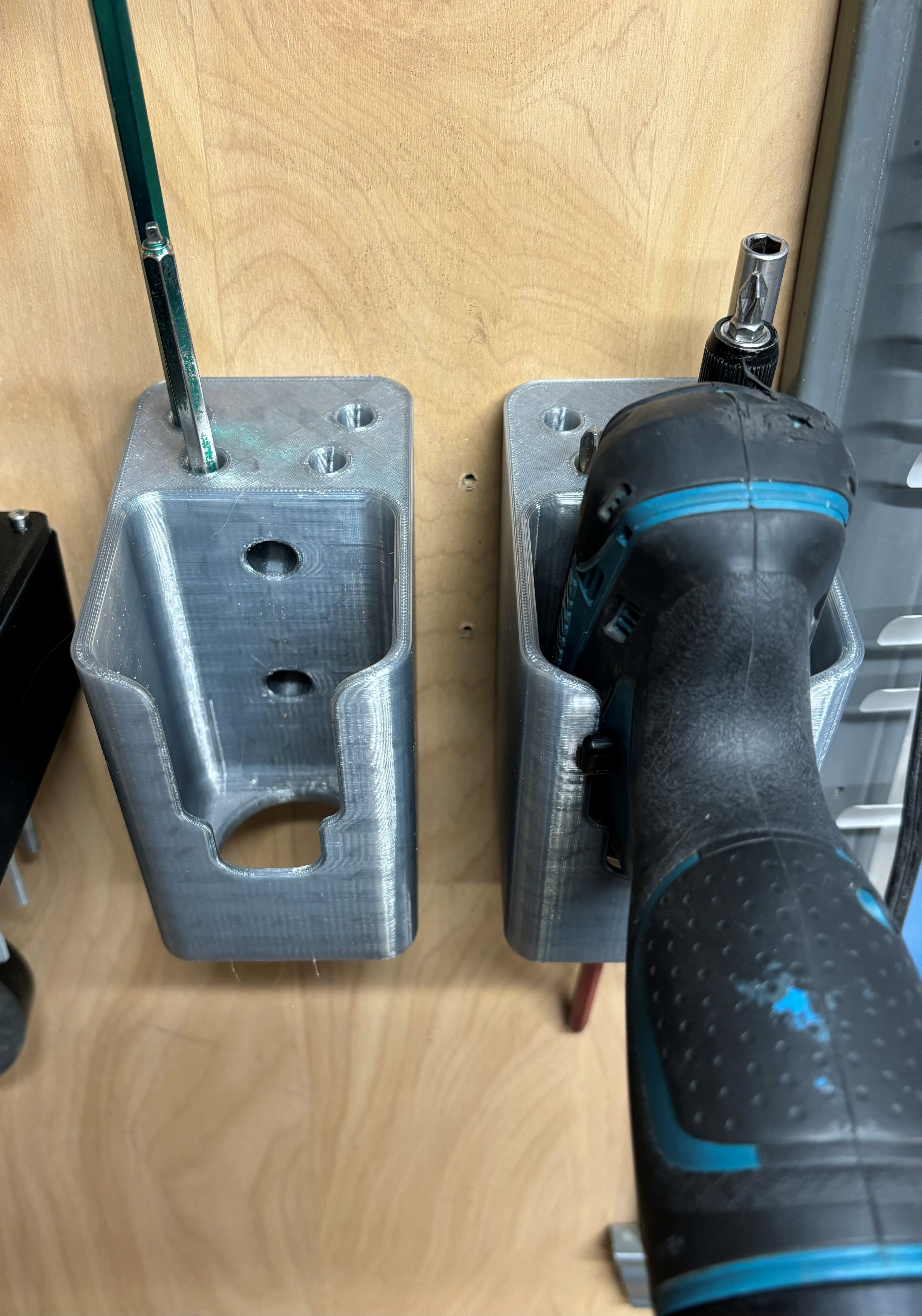 Giá Treo Tường Máy Khoan Makita FD02 / DT01 12v