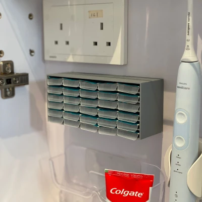 Hộp Đựng Kính Áp Tròng 6 Tầng Tiện Lợi