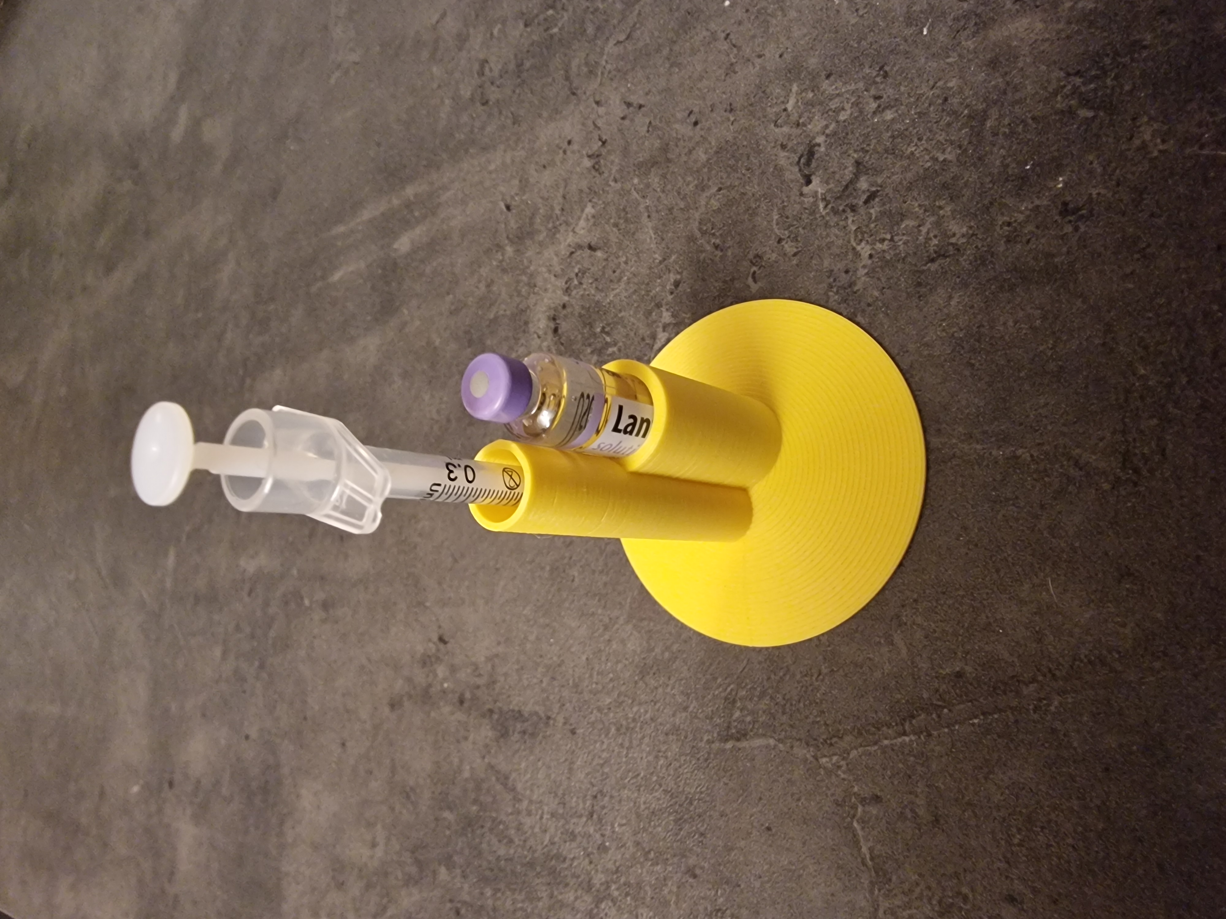 Giá Đựng Lọ Insulin và Ống Tiêm Cho Thú Cưng Trong Tủ Lạnh