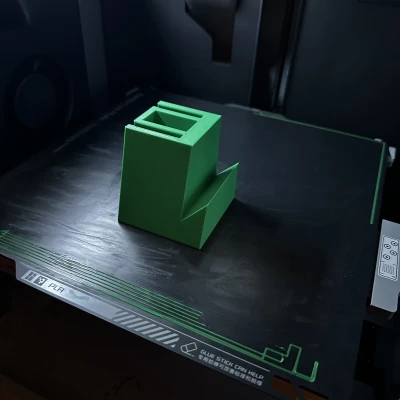 Giá đỡ cưa Nhật bản treo tường kiểu Pháp