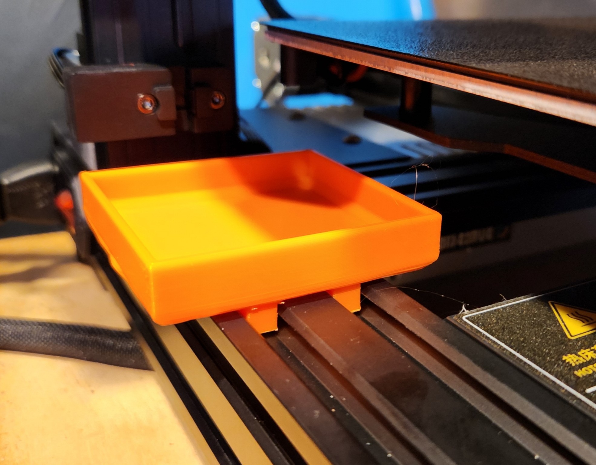 Hộp hứng dây tóc máy in AnyCubic Kobra Neo