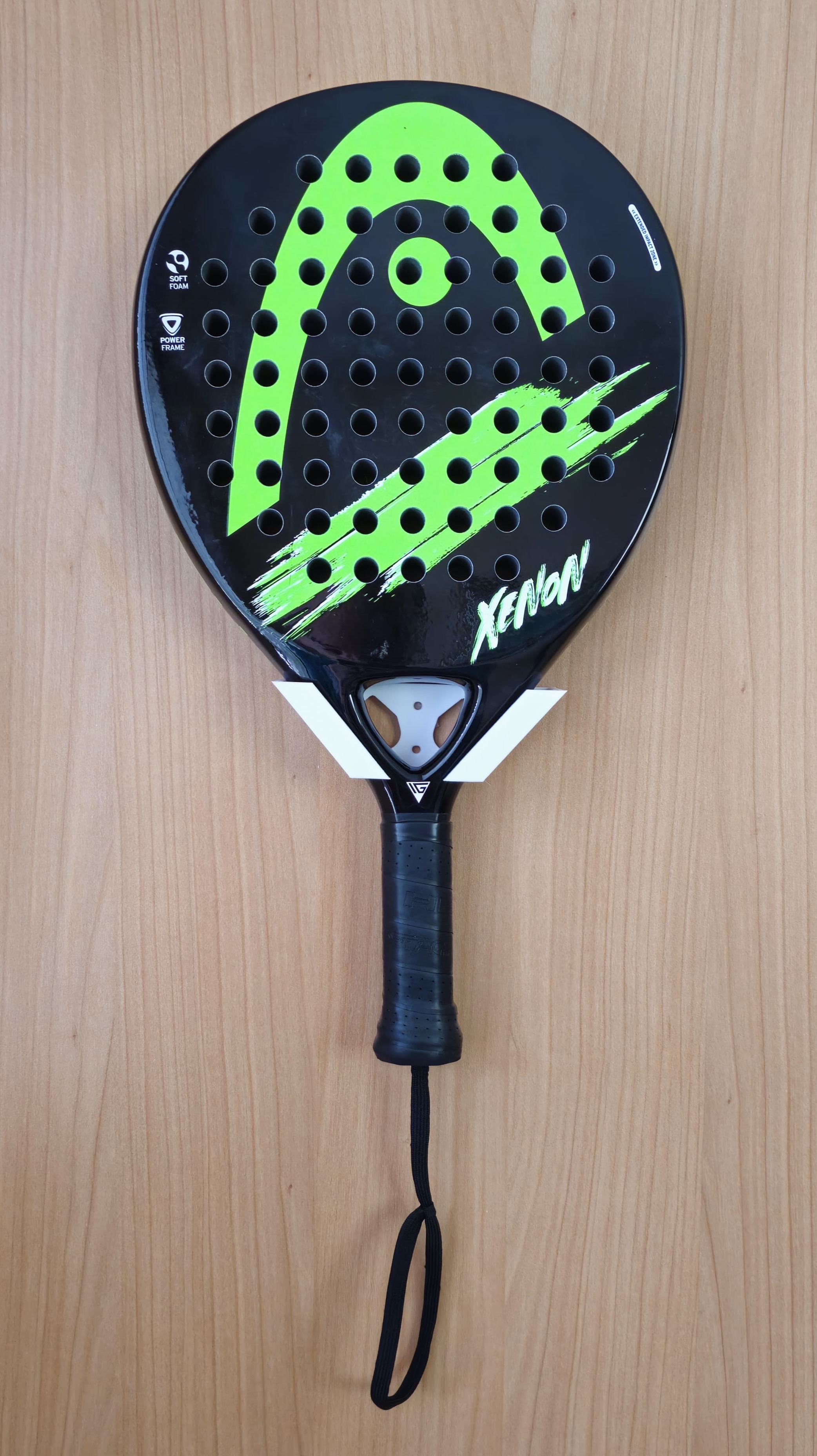 Giá đỡ vợt Padel