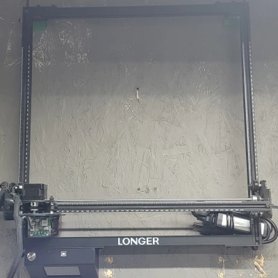 Giá treo tường máy laser Longer Ray 5