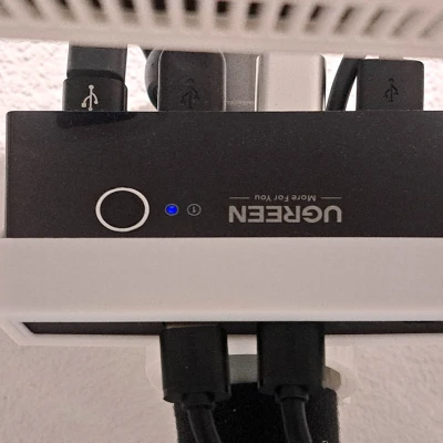 Đế giữ Ugreen switch