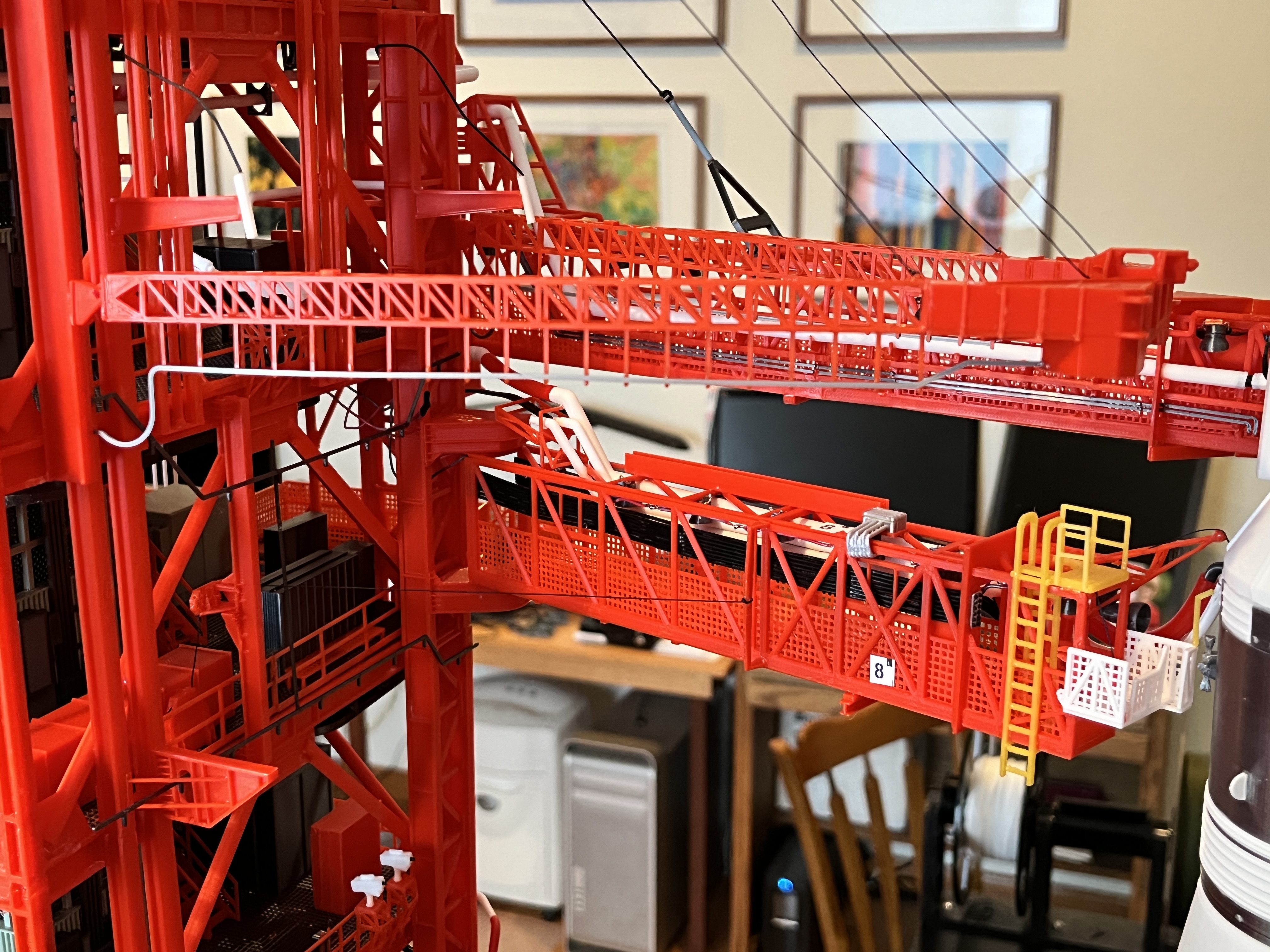 Cánh tay DRRS Apollo LUT