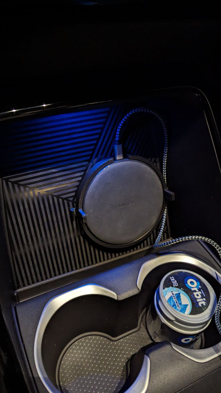 Giá Đỡ Sạc Không Dây Anker Trên Xe Hơi