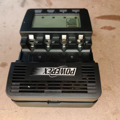 Powerex MH-C9000 Bộ sạc pin