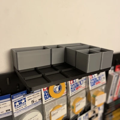 Kệ gắn trên Ikea Skadis cho đế Gridfinity 3x5 có nam châm