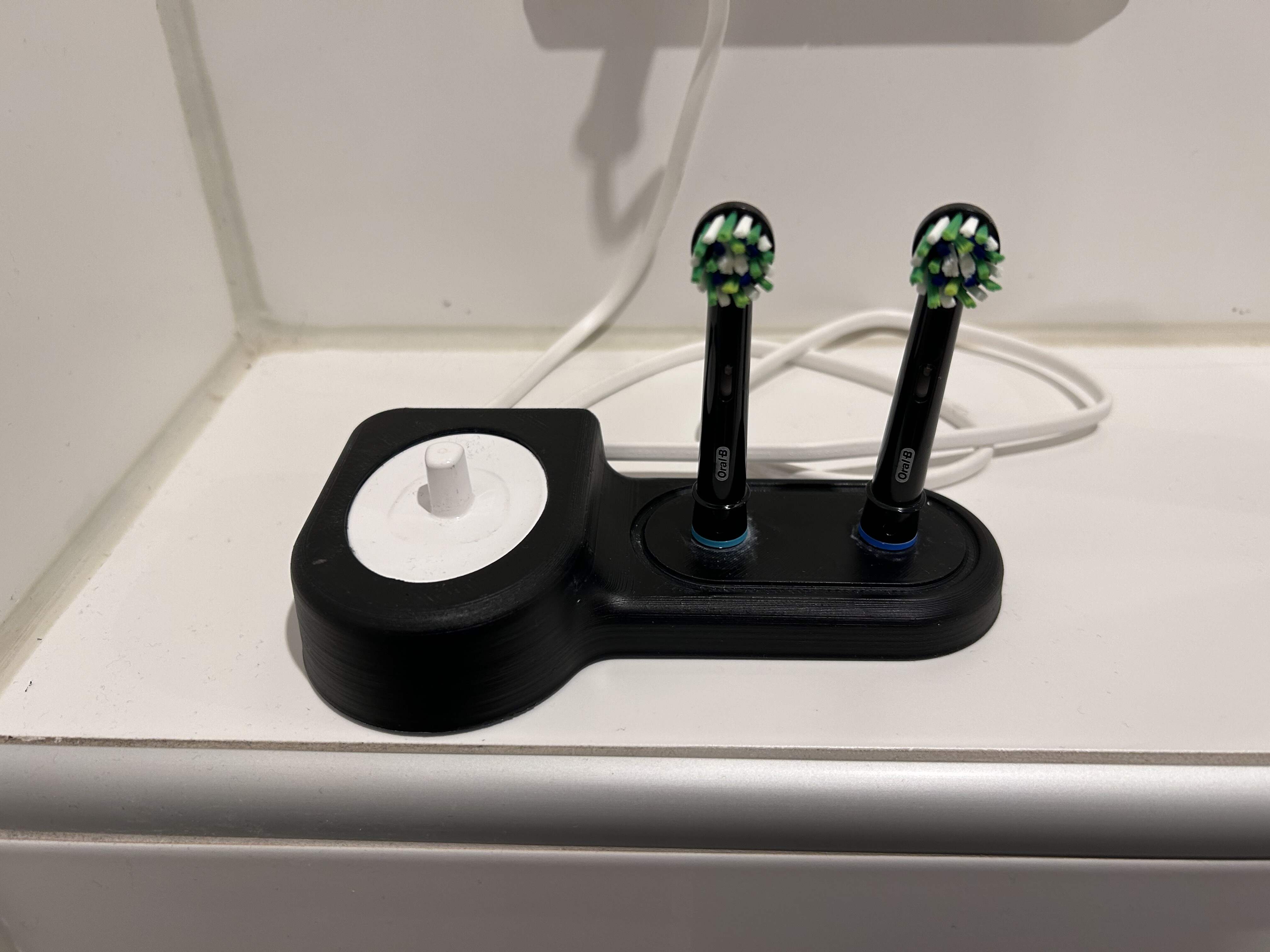 Giá Đỡ Bàn Chải Đánh Răng Oral-B