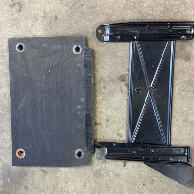 Chốt giữ mâm ECU xe Porsche 944