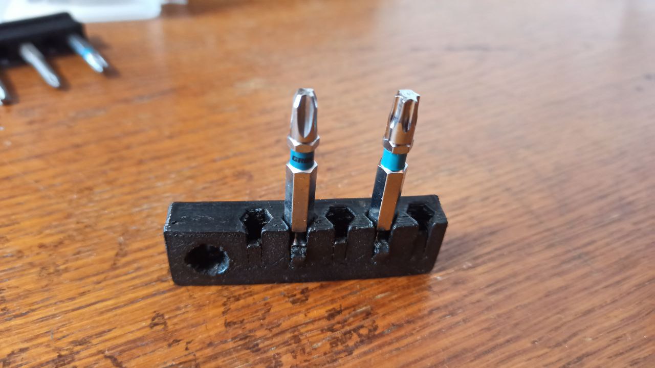 Giá Đỡ Mũi Khoan Tua Vít