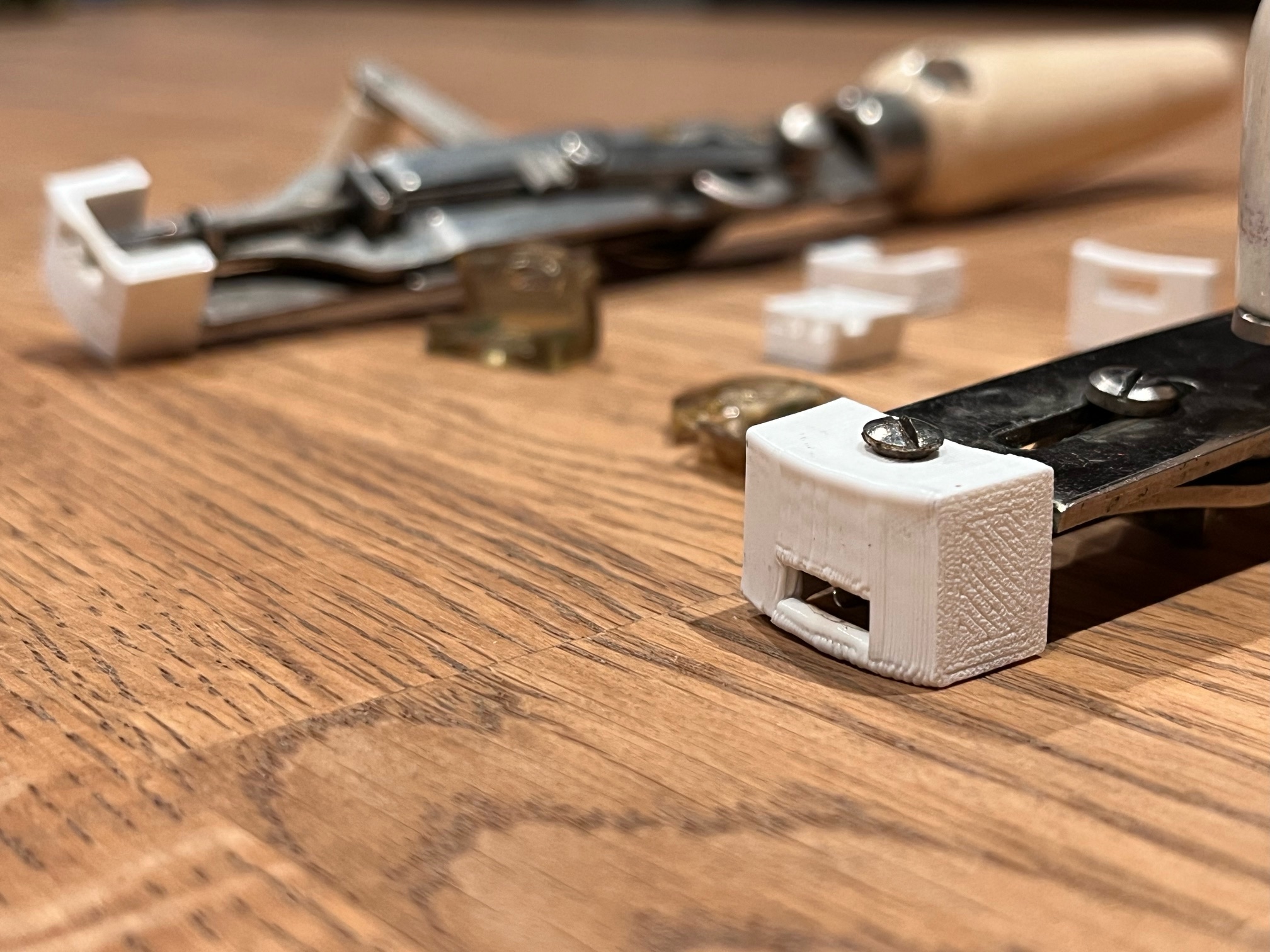 Nắp đầu kim khâu thảm thay thế