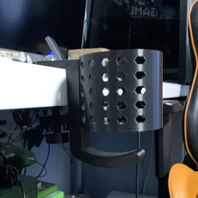 Giá Đỡ Chai Nước và Tai Nghe Cạnh Bàn 2b