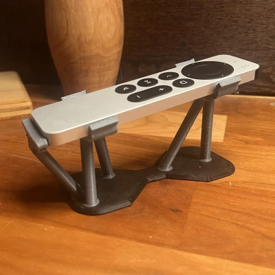 Chân đế remote Apple TV