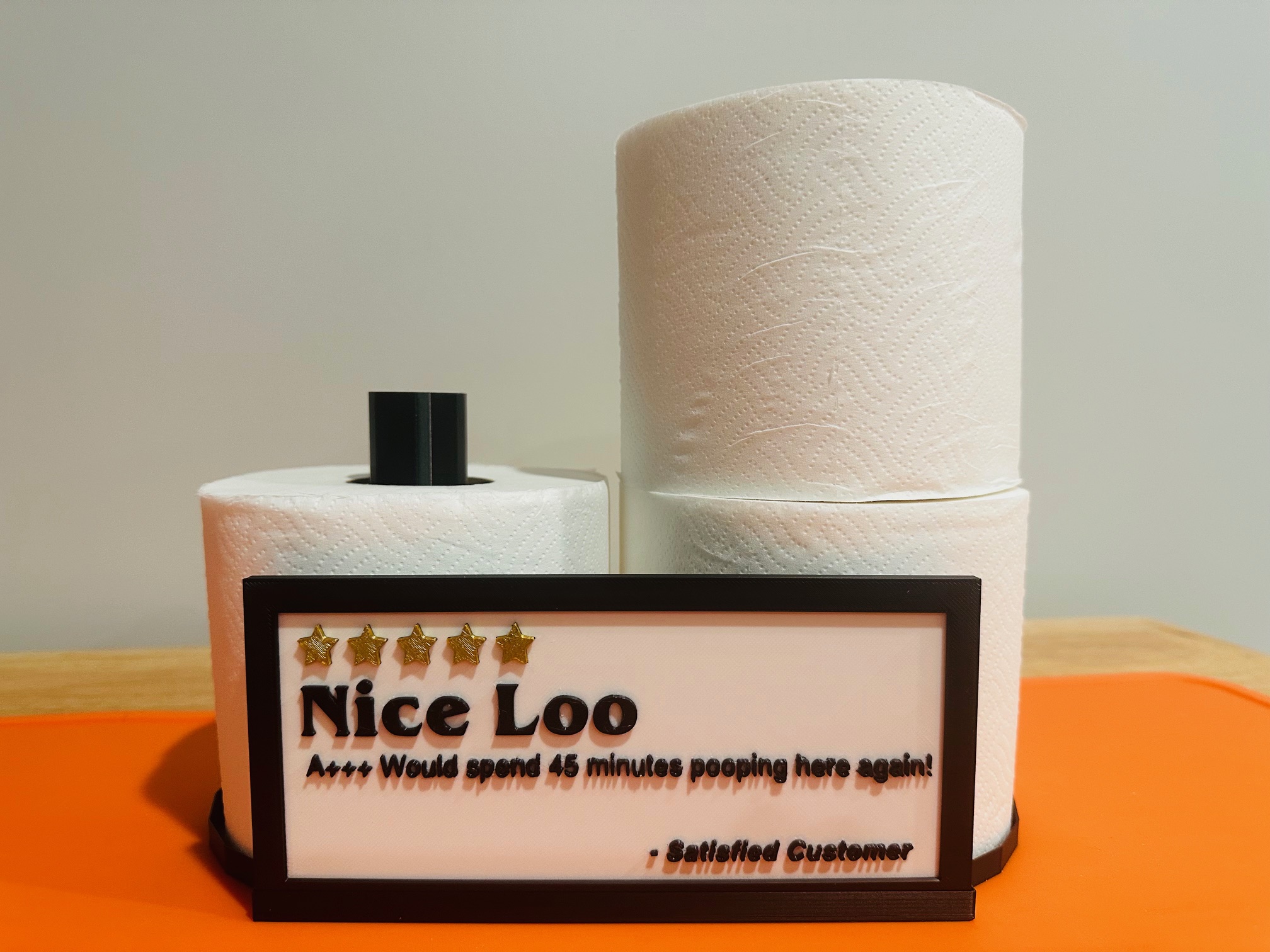 Kệ Giữ Giấy Vệ Sinh & Bảng Hiệu Tùy Chỉnh