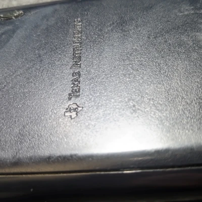 Chân Đế Thay Thế Cho Máy Tính TI-84 Plus