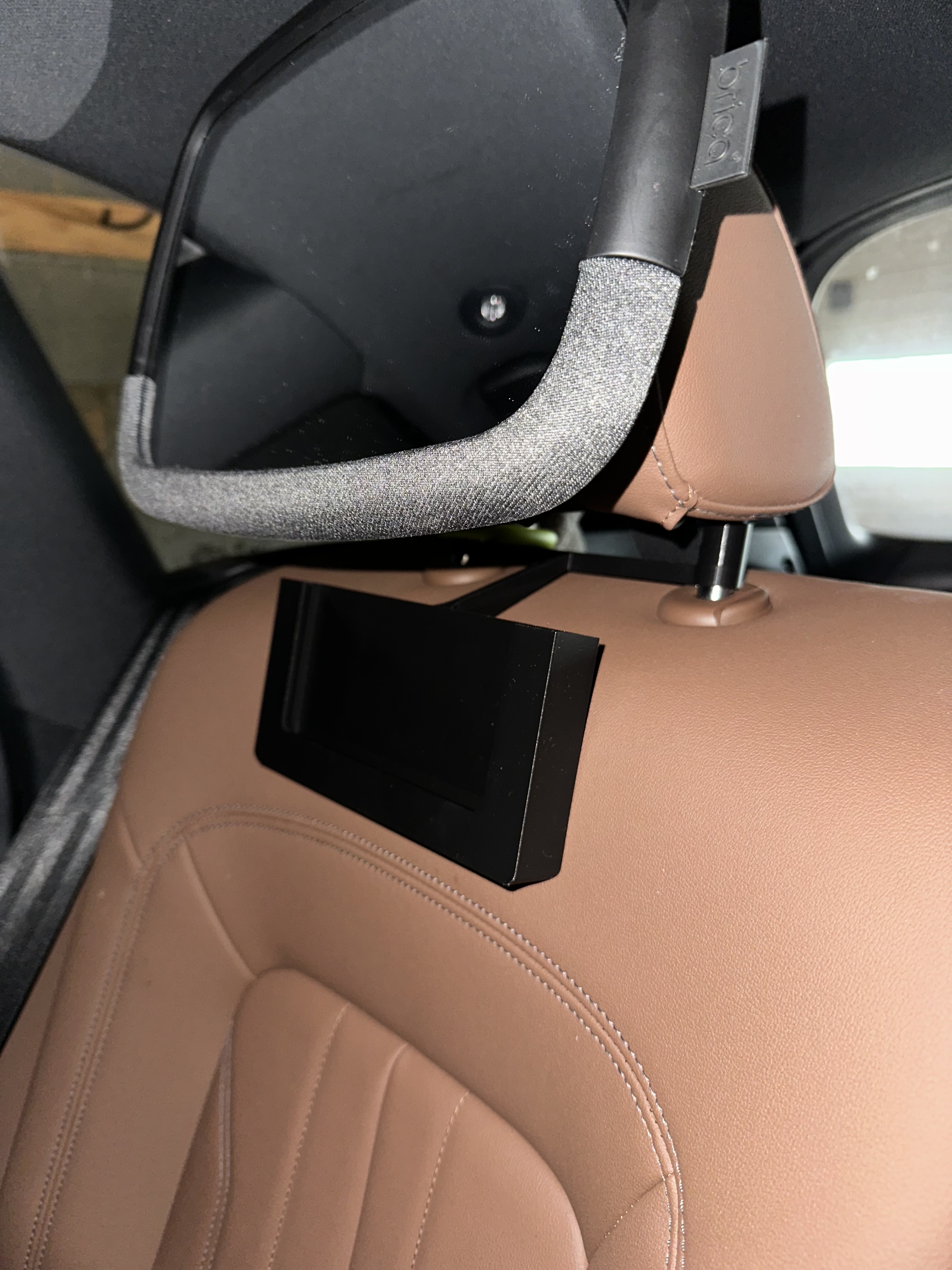 Giá Đỡ Điện Thoại Gắn Tựa Đầu Ô Tô