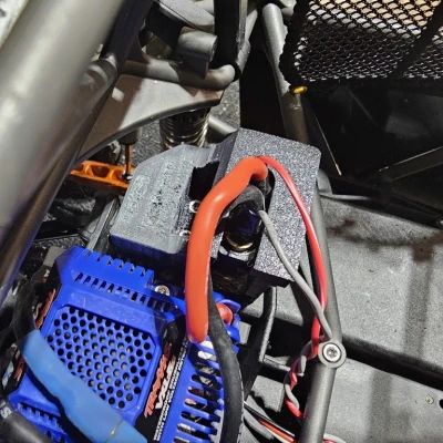 Phụ kiện cắm QS8 đơn cho Traxxas UDR