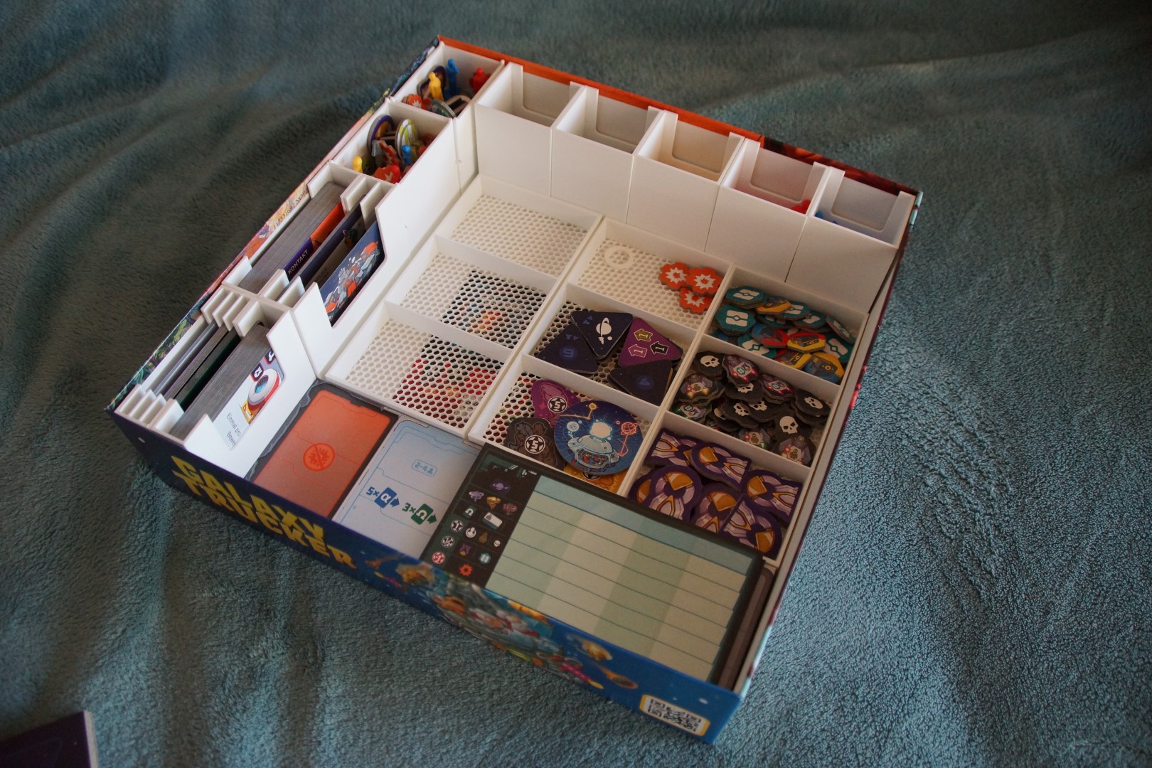 Một đội trưởng Starship Captains chèn