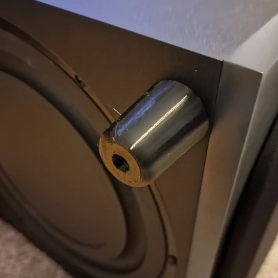 Chân đế Loa Subwoofer Monitor Audio Bronze W10