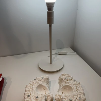 Đèn bàn RGB hình bộ não người